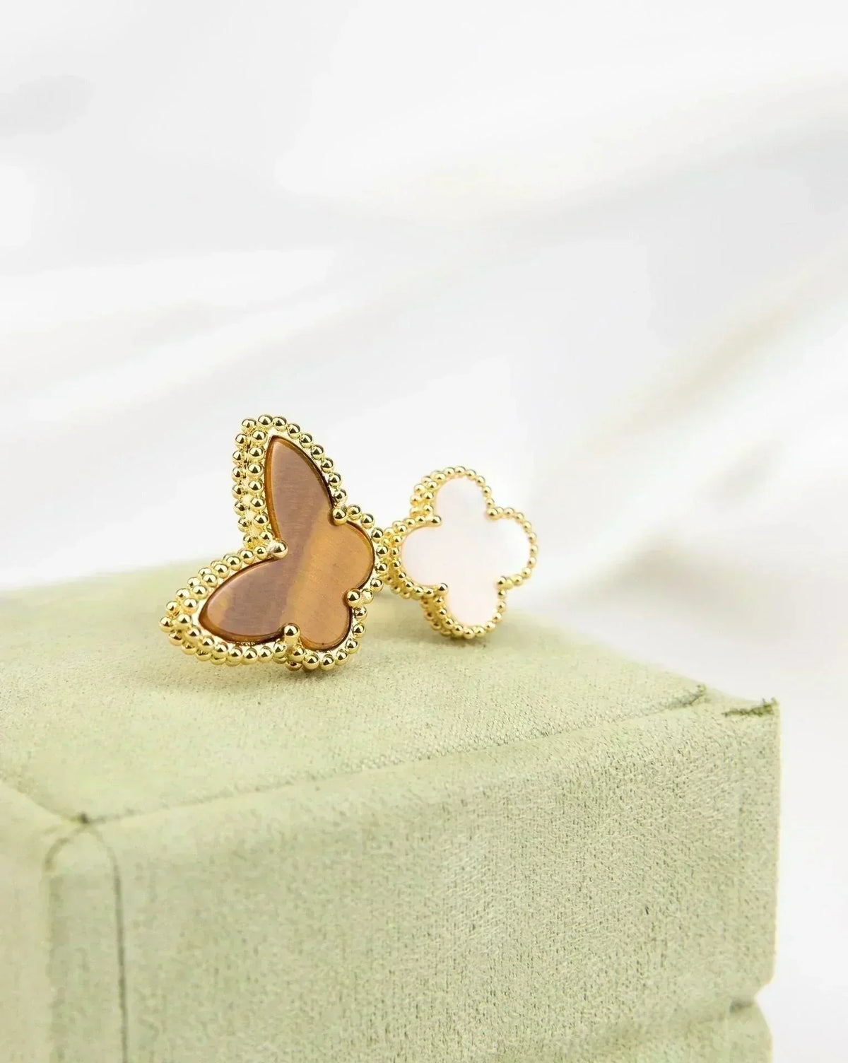 Mysitc LUCKY BETWEEN THE FINGER RING