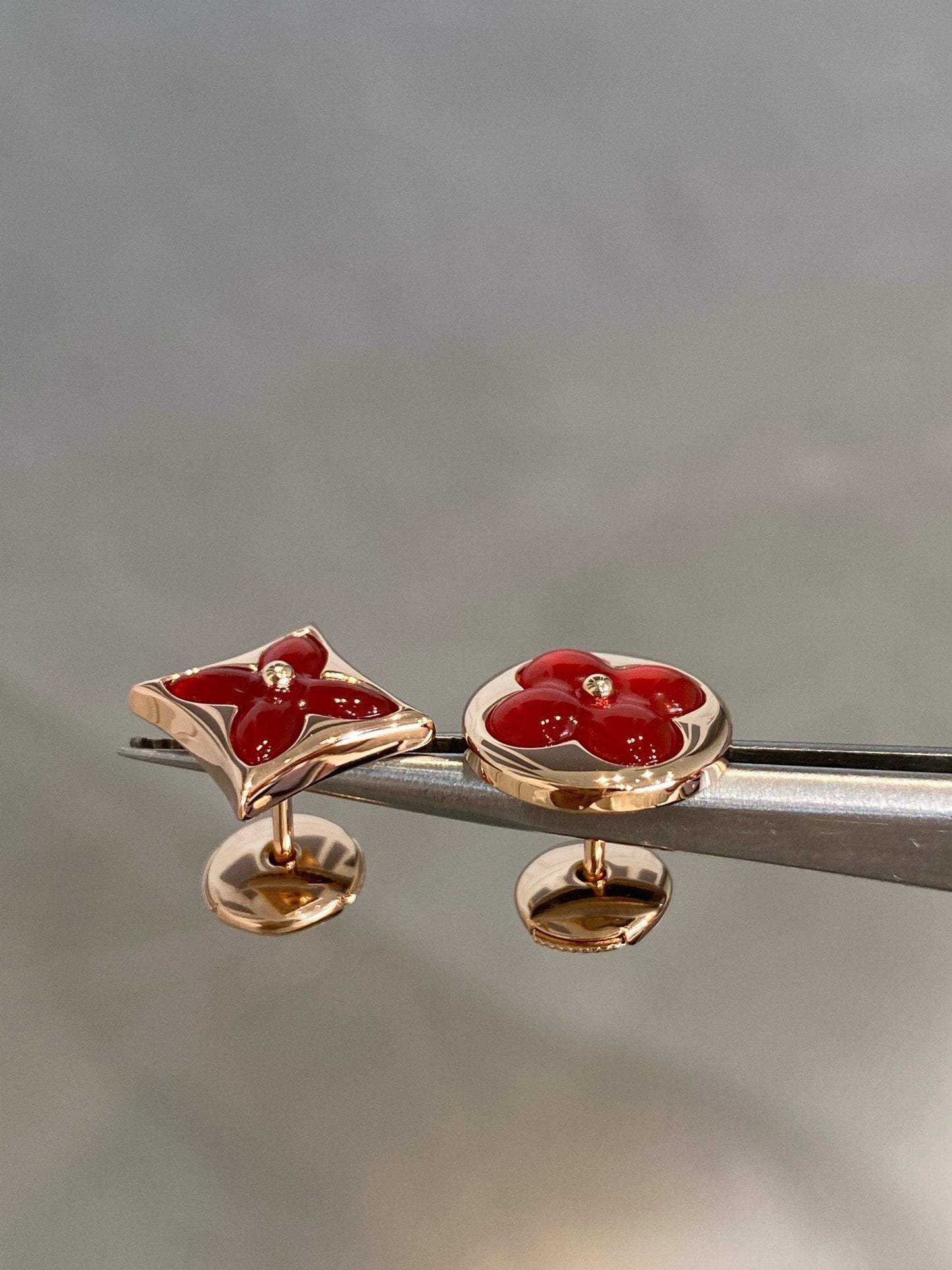 Mysitc STAR AND SUN PINK GOLD CARNELIAN STUD EARRINGS