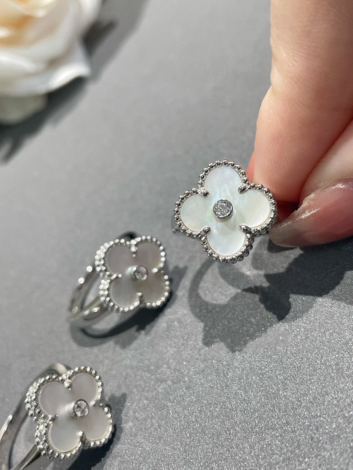 [Mystic]CLOVER SILVER MOP DIAMOND RING