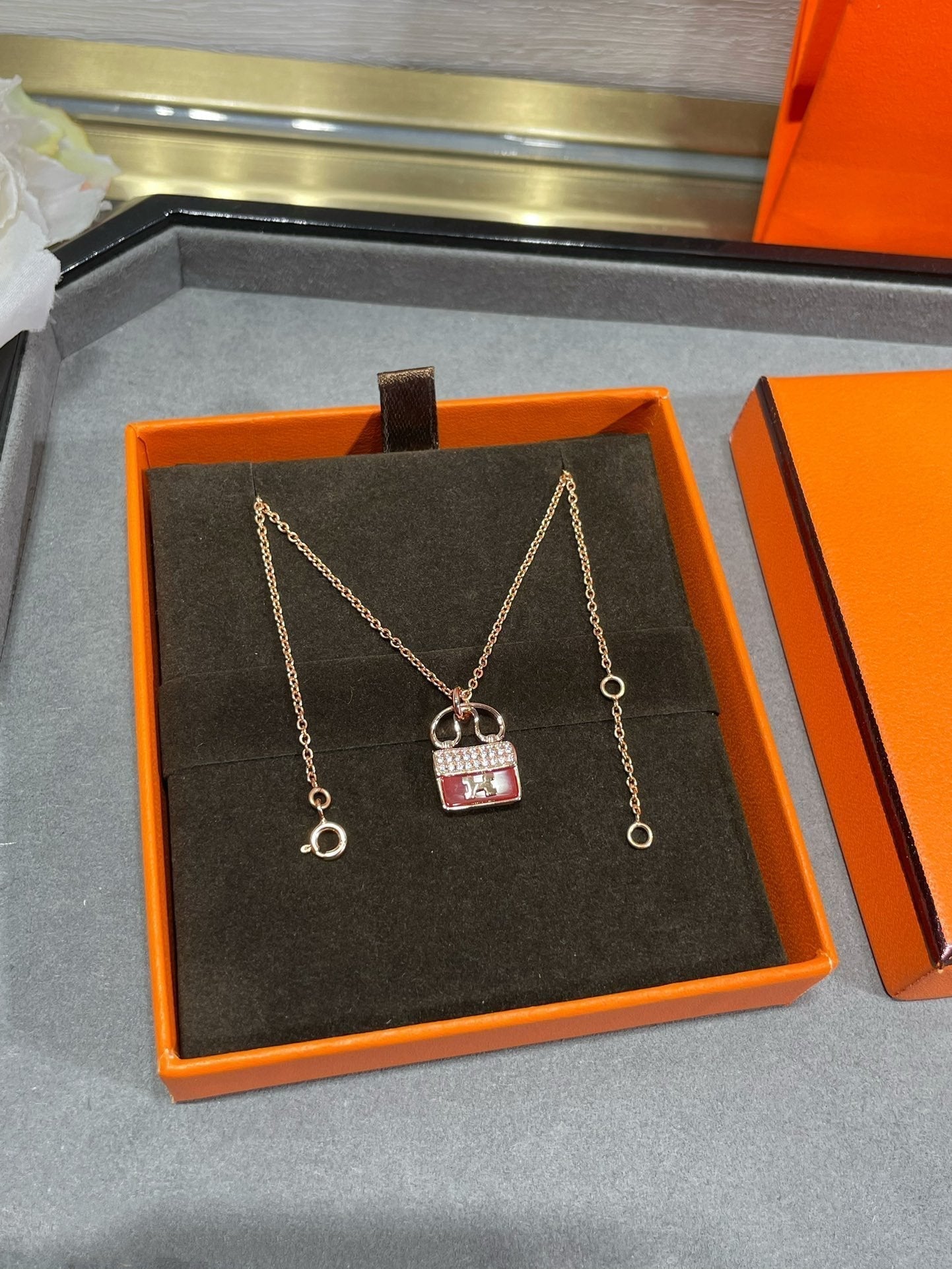 [Mystic]H CIRCE MOISSANITE PENDANT NECKLACE GOLD