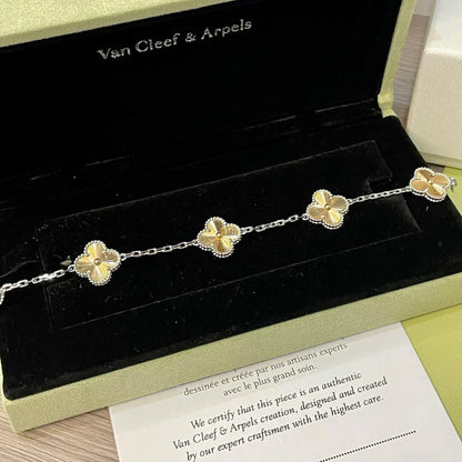 [Mystic] CLOVER 5 MOTIF LASER BRACELET COLLECTION