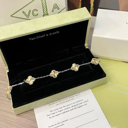 [Mystic] CLOVER 5 MOTIF LASER BRACELET COLLECTION