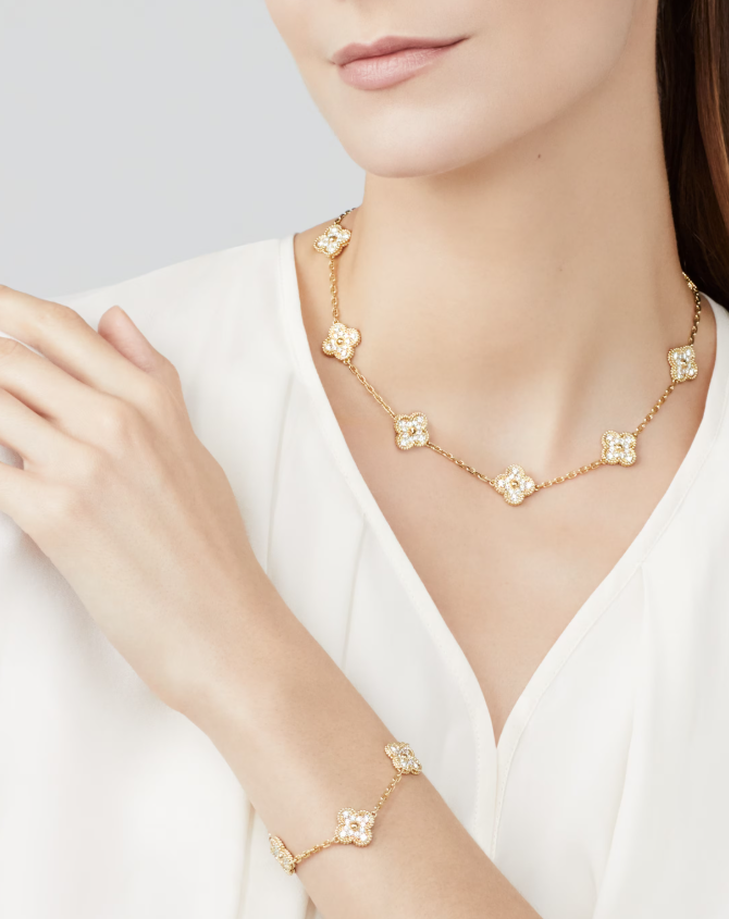 [Mystic]CLOVER 10 MOTIFS FULL DIAMOND NECKLACE